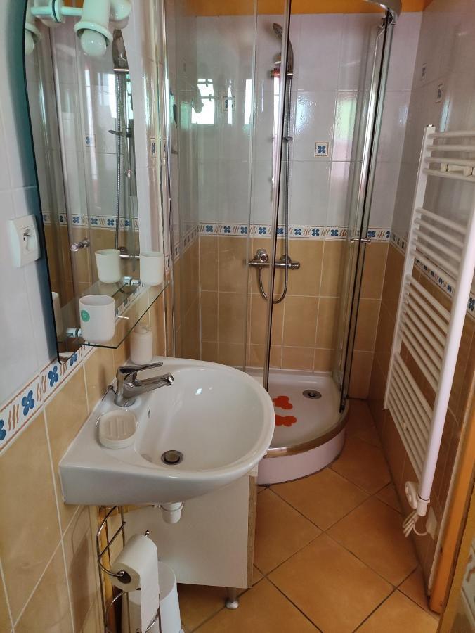 Confortable Maison De Village En Pierre Typique Moltig les Bains Екстериор снимка